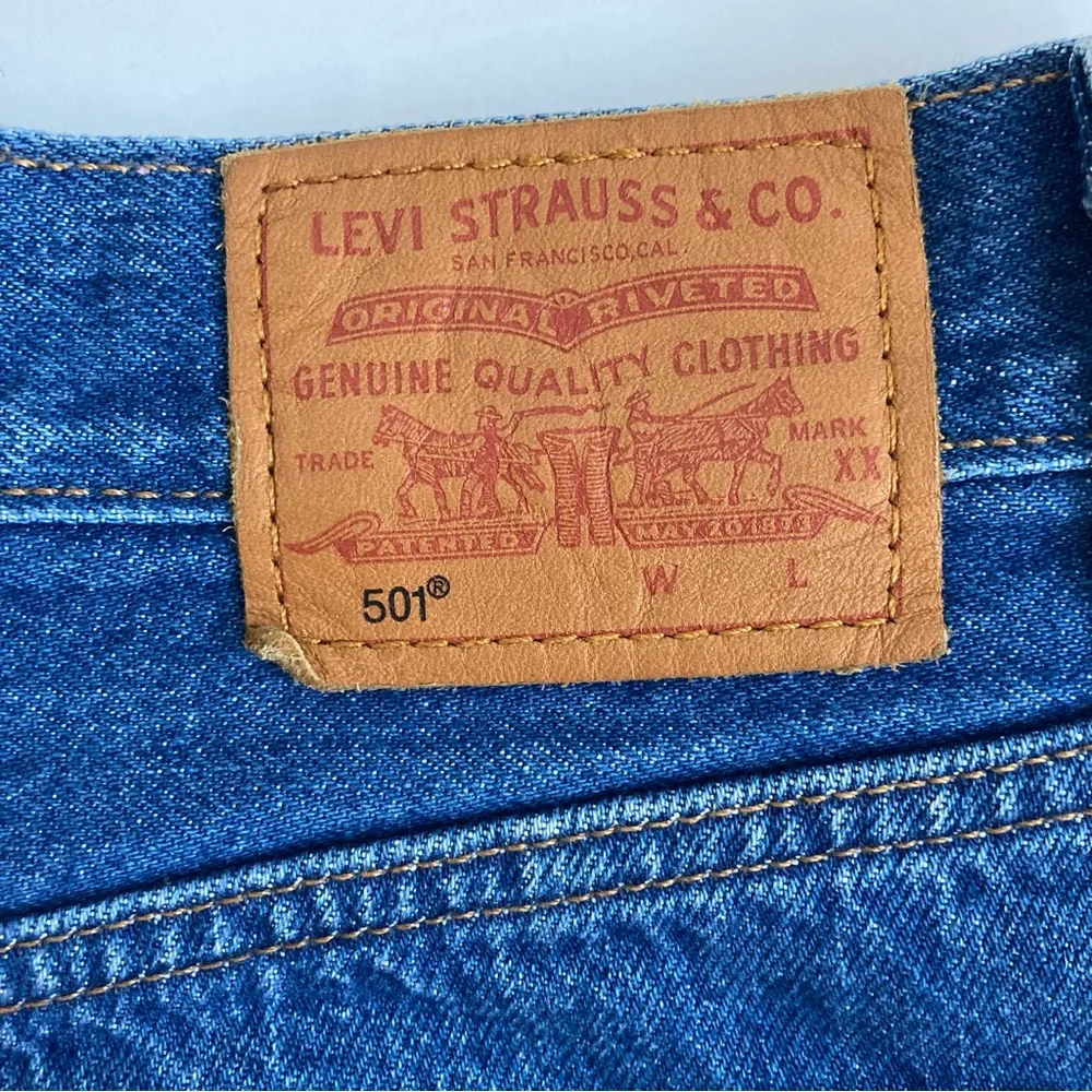 Levi’s 501 Premium Buttonfly Raw Hem Jean Shorts Size 29